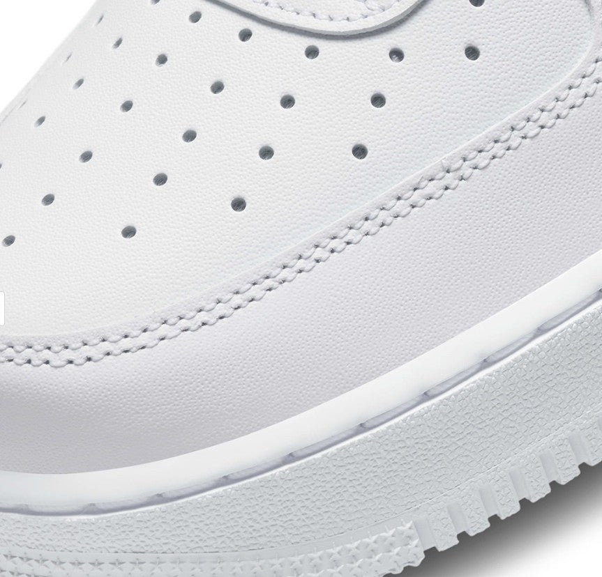 Nike AirForce 1 '07 Men's Shoe [Free Gift on PREPAID ORDERS]